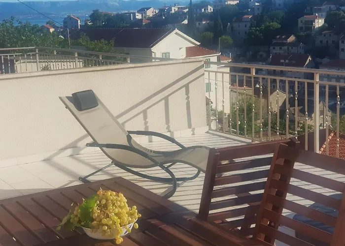 New With Panoramic View Apartment Stomorska