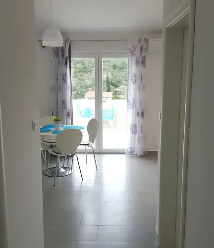 شقة New With Panoramic View ستومورسكا