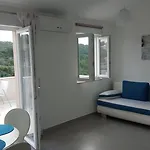 Lejlighed New With Panoramic View Stomorska